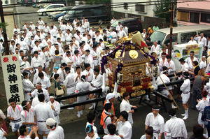 IMGP5445mikoshi.jpg